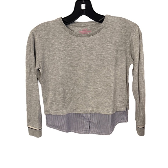 Vineyard Vines Women’s Gray Top Mixed Media Shirt Tail Accent Size S - Picture 2 of 9